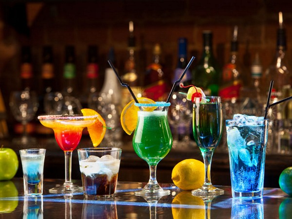 Những loại cocktails ngon với rượu mùi