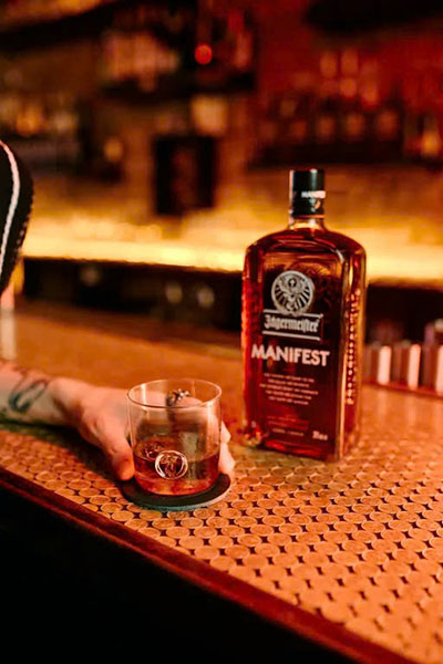 Jagermeister Manifest: Hương vị tinh tế từ thảo mộc Đức Jagermeister Manifest: Hương vị tinh tế từ thảo mộc Đức