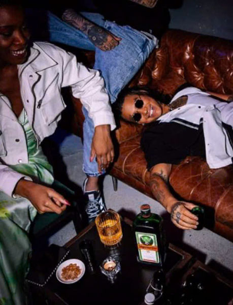 3 cách pha rượu jagermeister ngon bá cháy tại nhà! 3 cách pha rượu jagermeister ngon bá cháy tại nhà!
