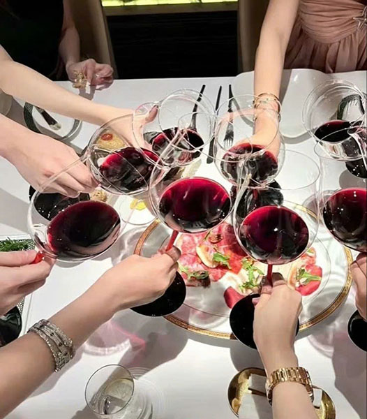 Top 10 vang ngọt nhập khẩu trên 200k đáng uống Top 10 vang ngọt nhập khẩu trên 200k đáng uống