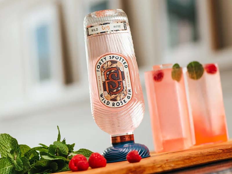 gin forty spotted wild rose