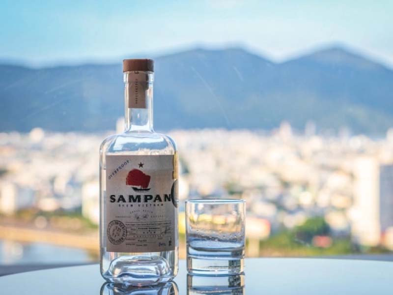 sampan 65% - white rhum vietnam
