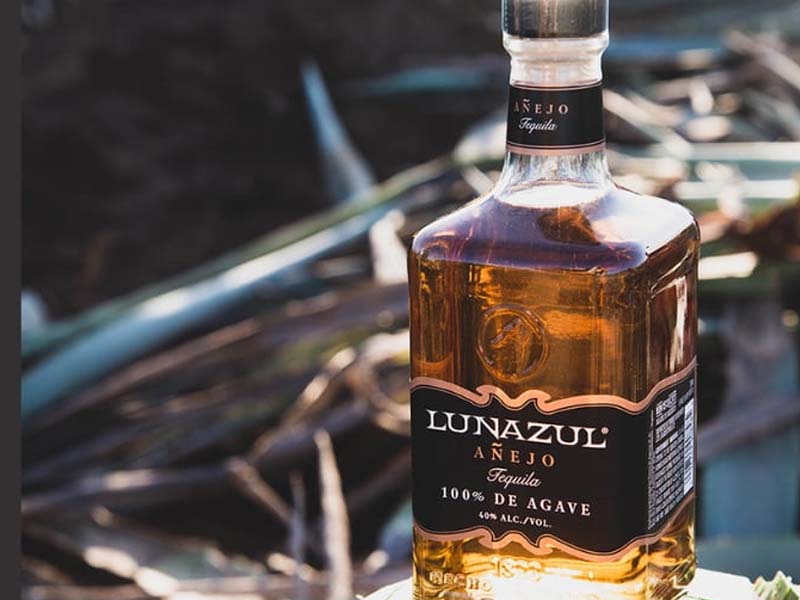 tequila lunazul anejo