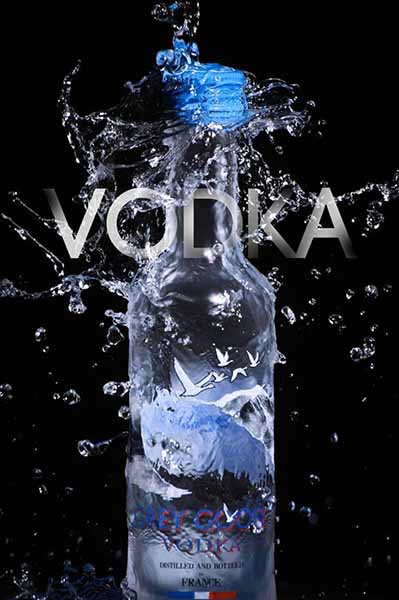 rượu vodka được làm từ gì?