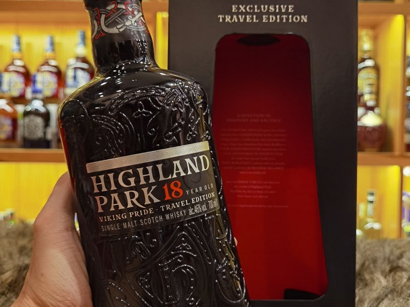 highland park 18 năm black - travel edition