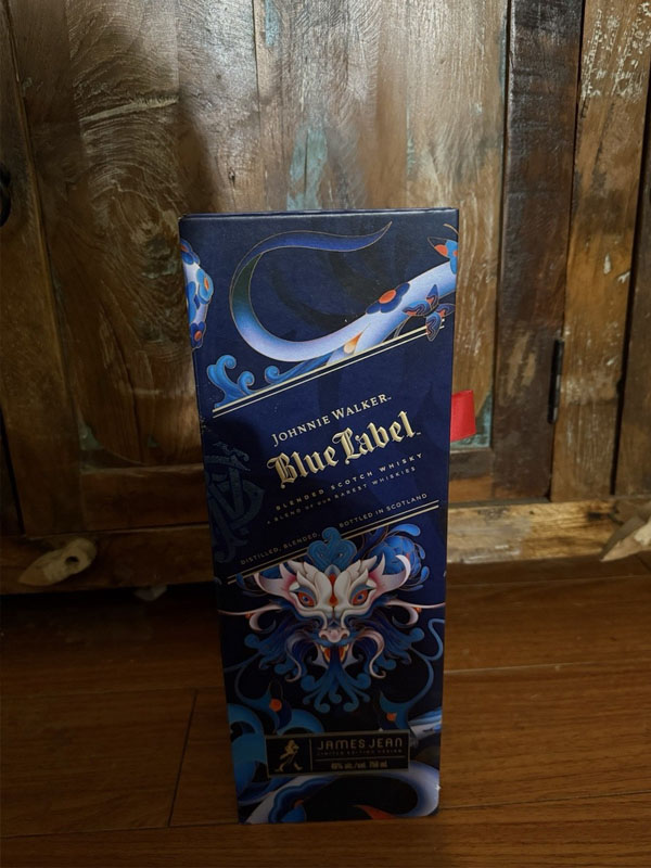 johnnie walker blue năm rồng – year of dragon