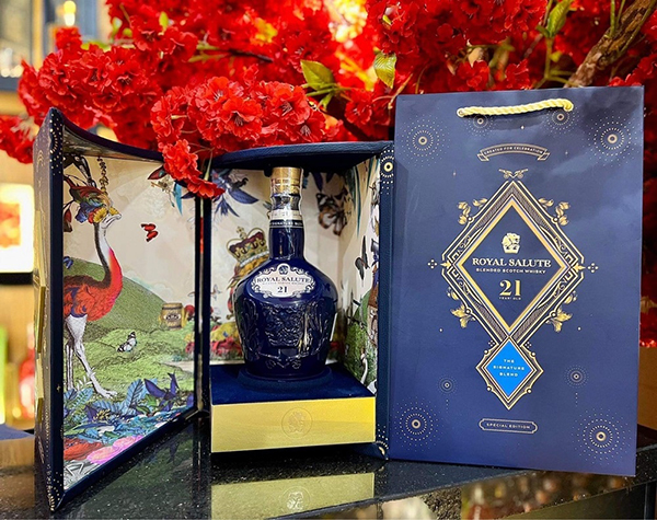 Rượu chivas quà tết 2026: Sang trọng, chính hãng, ưu đãi lớn!