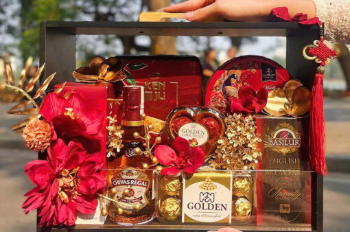 set quà tết rượu chivas giá bao nhiêu?