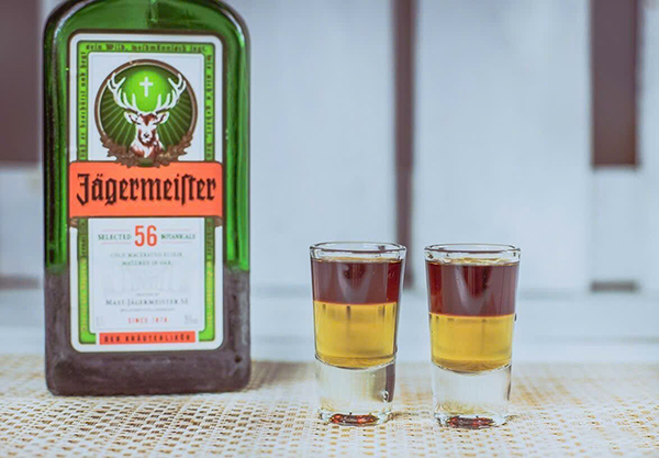 bí quyết uống jägermeister chuẩn vị như dân sành rượu