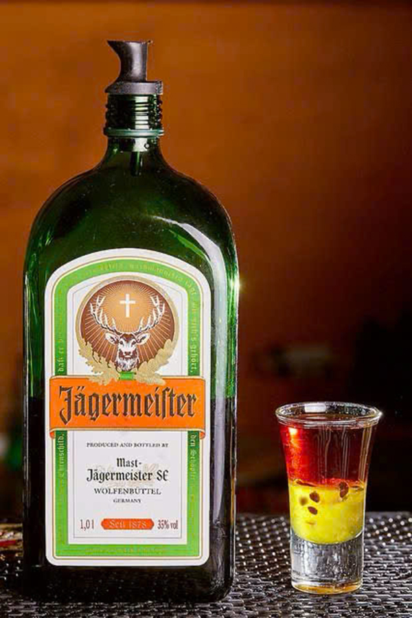 jägermeister pha gì ngon? 5 công thức cocktail đơn giản jägermeister pha gì ngon? 5 công thức cocktail đơn giản