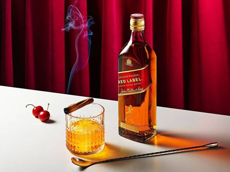 rượu johnnie walker đỏ giá bao nhiêu