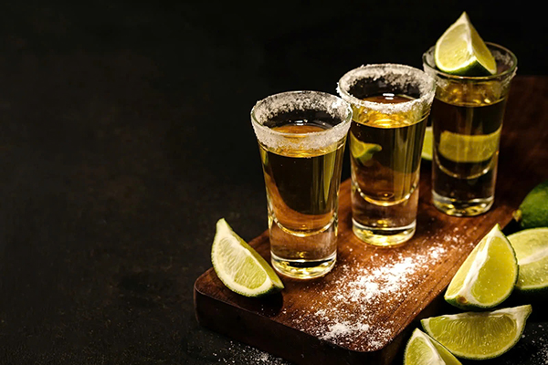 cách uống rượu tequila độc đáo và đúng chuẩn sành điệu